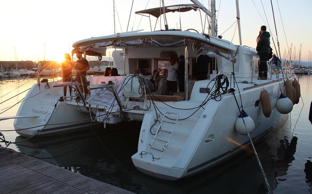 Catamarano Mauticat Hotel Пескара Екстериор снимка