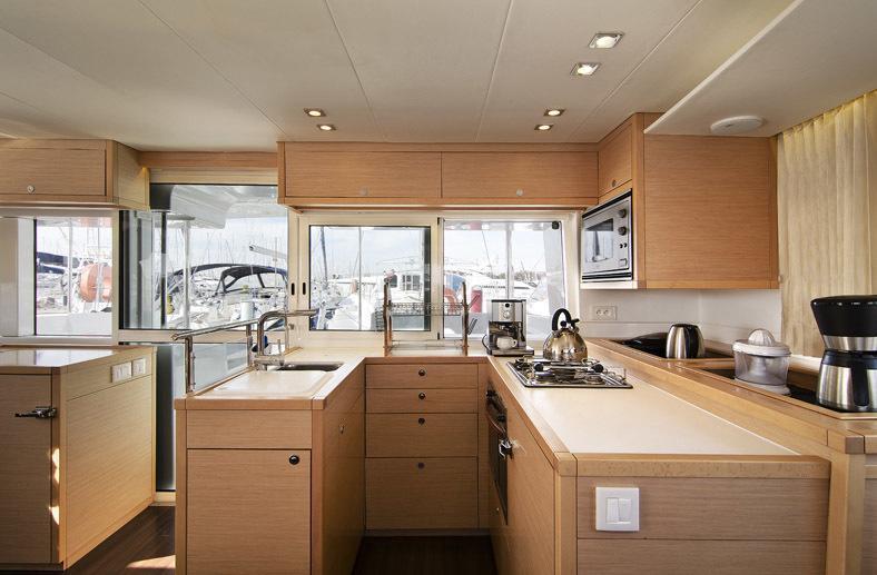 Catamarano Mauticat Hotel Пескара Екстериор снимка