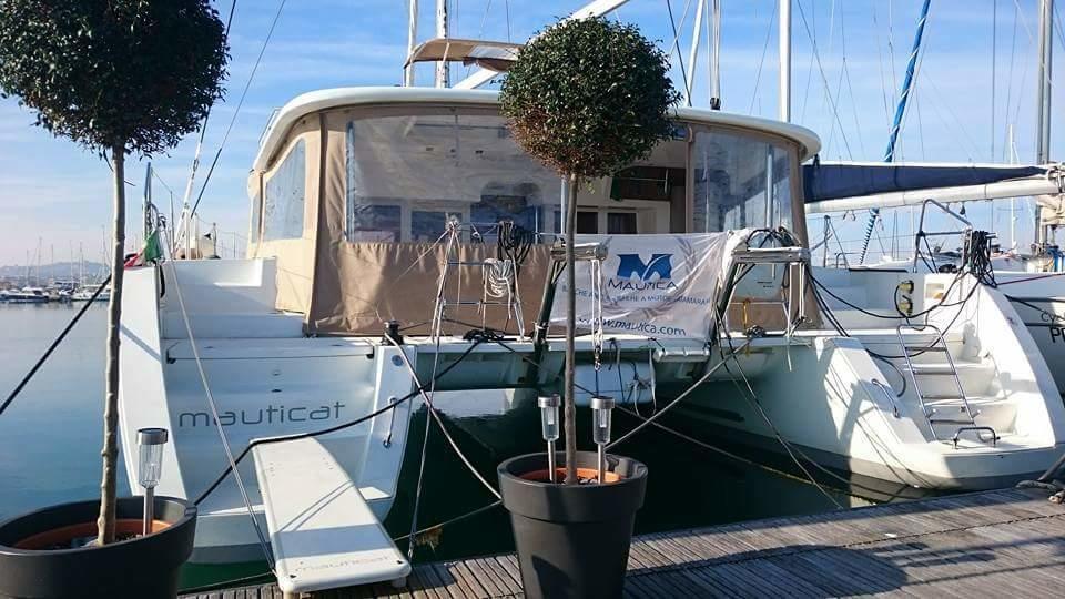 Catamarano Mauticat Hotel Пескара Екстериор снимка