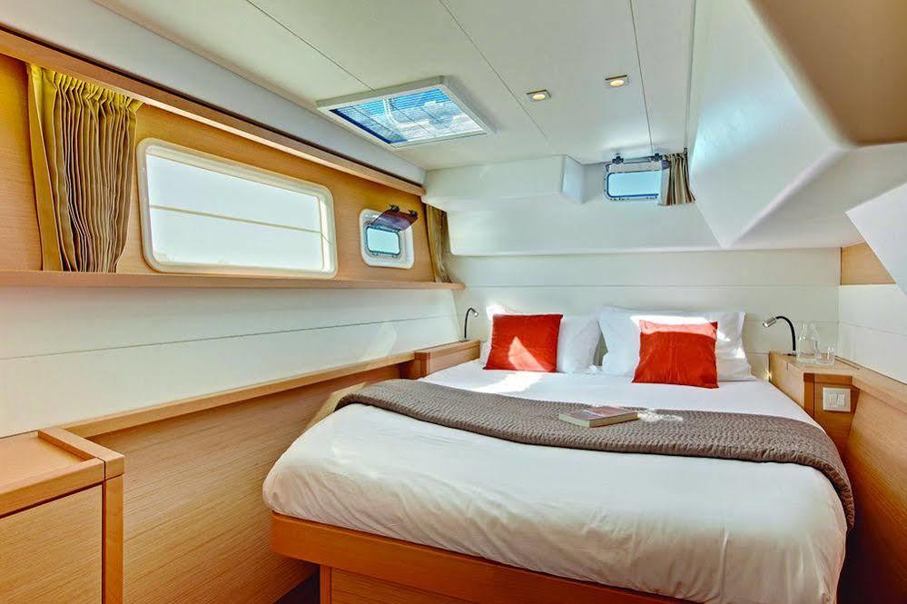 Catamarano Mauticat Hotel Пескара Екстериор снимка